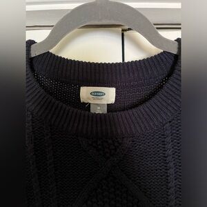 Women’s Old Navy navy cable knit sweater, size M